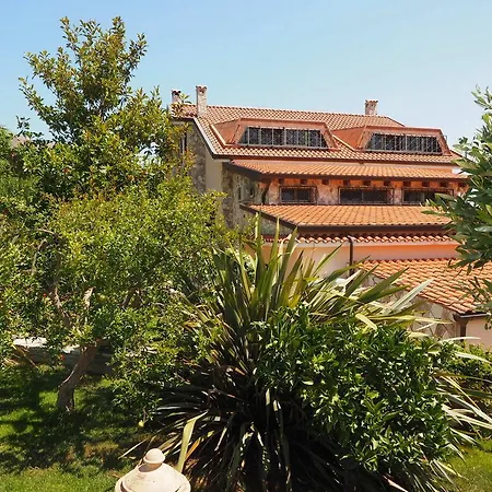 فندق مبيت وإفطار Al Giardino 4*